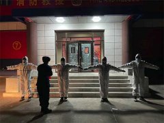 黑龍江：大慶消防協(xié)助地方政府深入涉疫小區(qū)化解群眾困難