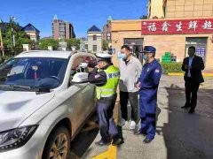 佳木斯消防聯(lián)合交警部門(mén)開(kāi)展打通“生命通道”集中治理工作