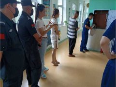 伊春消防救援支隊(duì)鐵力消防救援大隊(duì)深入第三幼兒園開(kāi)展消防技能培訓(xùn) 疏散演練